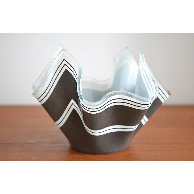 Vintage Handkerchief Vase, 1950s For Sale - Image 4 of 7