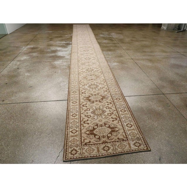 Ivory Galerie Shabab Collection Mid-20th Century Turkish Anatolian Long Runner For Sale - Image 8 of 10