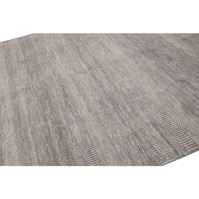 Modern Savannah Wool Rug Handmade in Brown With Geometric Pattern For Sale In New York - Image 6 of 11