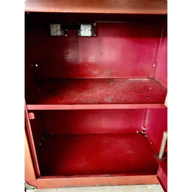 1940s The Kwik Way System Repurposed 1940's Industrial Rolling Valve Cabinet Now a Bar Service Cart For Sale - Image 5 of 10