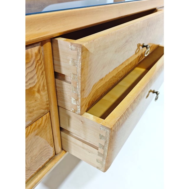 Metal Italian Sideboard with Mirror in Maple Wood, Blue Glass and Brass, 1960s For Sale - Image 7 of 13