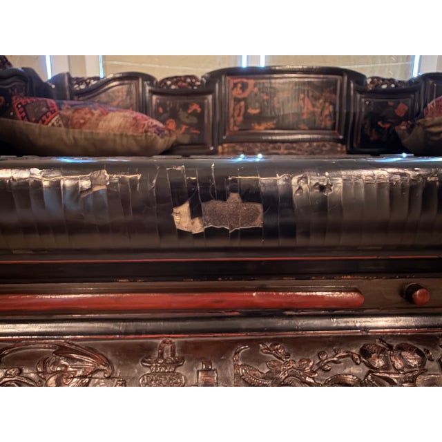 Antique Chinese Qing Dynasty Carved & Lacquered Louhan Daybed For Sale - Image 14 of 17