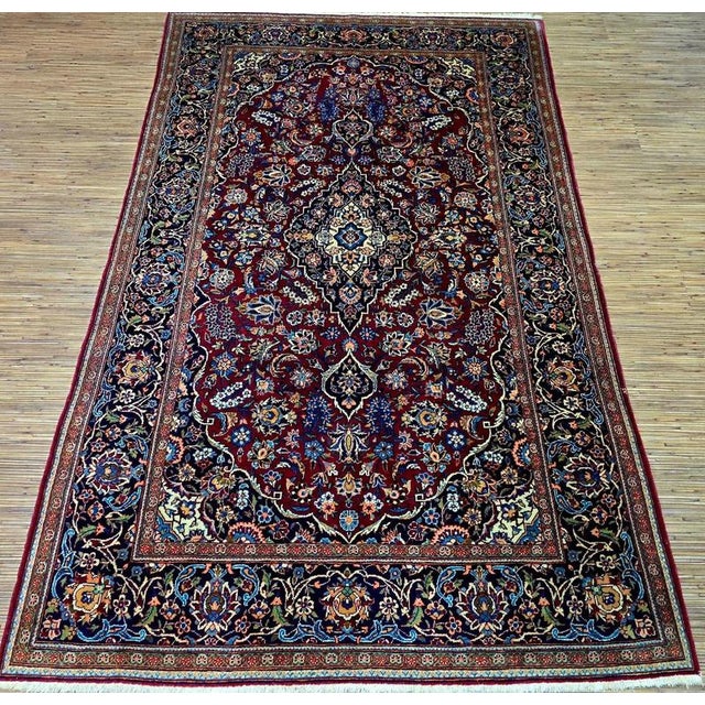 Keshan Rug in Hand-Knotted Wool For Sale - Image 3 of 11