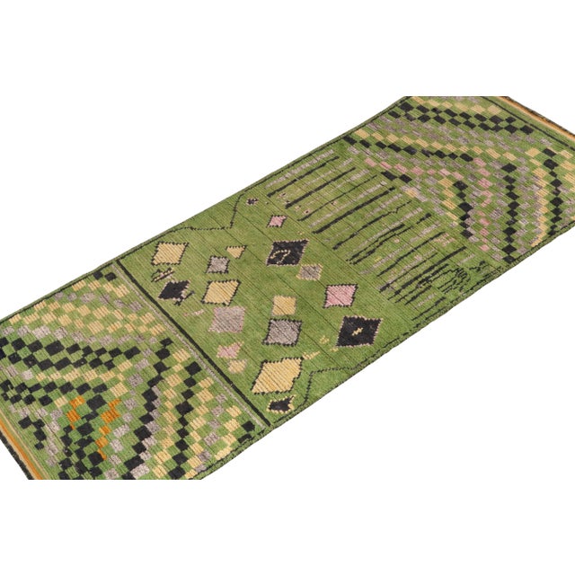 Looking for a custom size? For more information on customization capabilities, please reach out to custom@chairish.com....