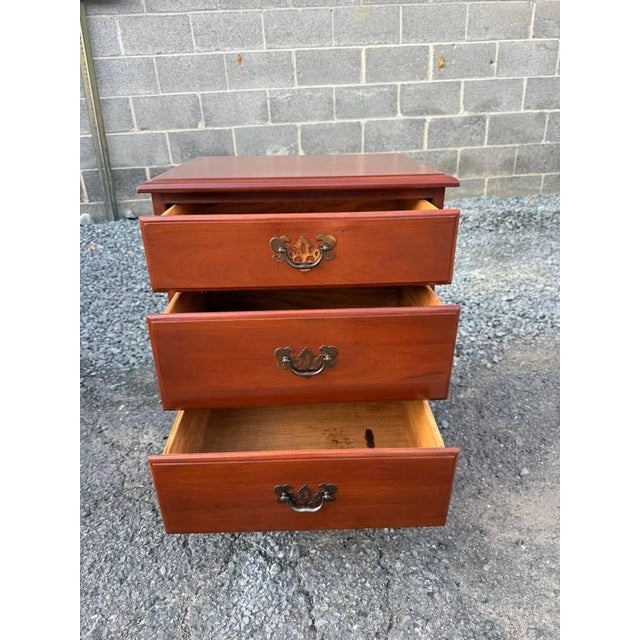 Wood Pair of Vintage Georgian Style Cherry Wood 3 Drawer Nightstands or Bedside Tables For Sale - Image 7 of 14