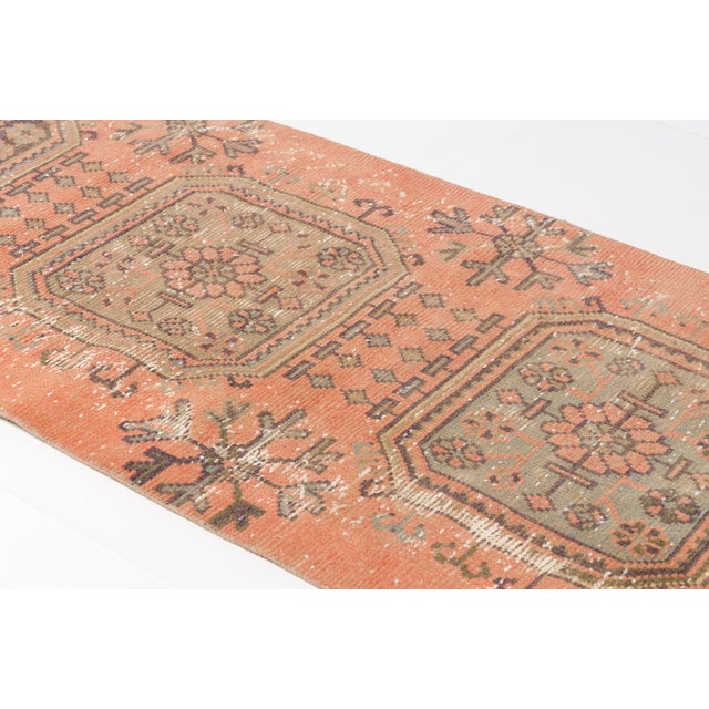 Mid 20th Century Soft Salmon & Olive Green Medallion Rug For Sale - Image 6 of 9