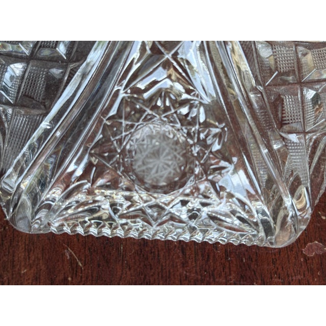 Early 20th Century Mid-Century Modern Hexagonal Cut Crystal Lidded Footed Candy Dish For Sale - Image 9 of 11
