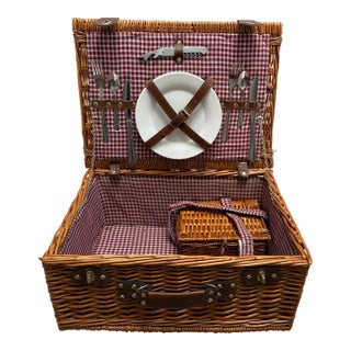 Large Classic Vintage Americana Wood Wicker Picnic Basket With Accoutrements For Sale