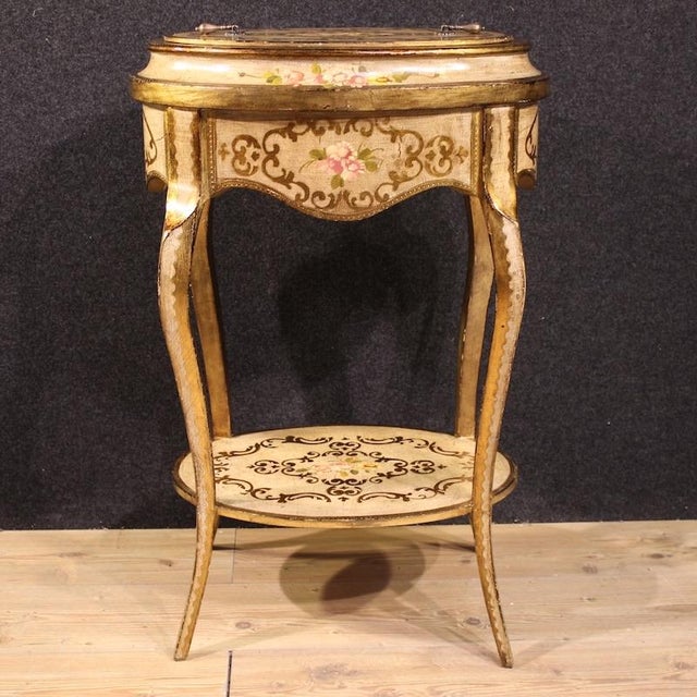 Wood 20th Century Tuscan Lacquered Gilded and Painted Side Table, 1950 For Sale - Image 7 of 13
