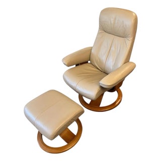 Fjords by Hjellegjerde Norwegian Leather Swivel Recliner & Ottoman – Ivory – Scandinavian Modern For Sale