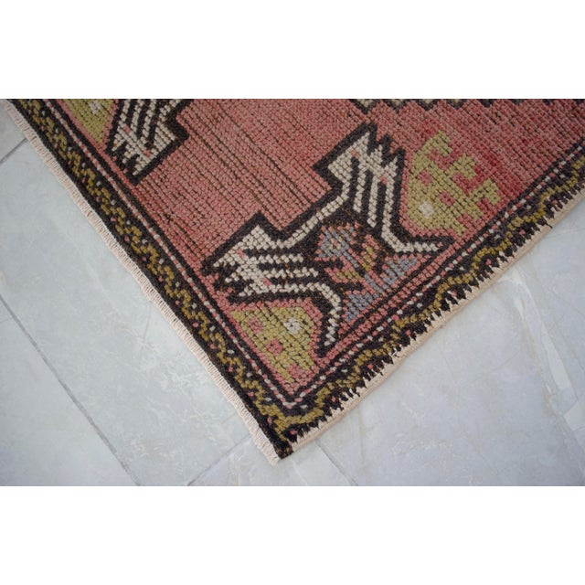 Salmon 1970s Small Rug, Entryway Rug, Bath Mat, Kitchen Decor, Turkish Rug, Doormat 1'8" X 3'3" For Sale - Image 8 of 14