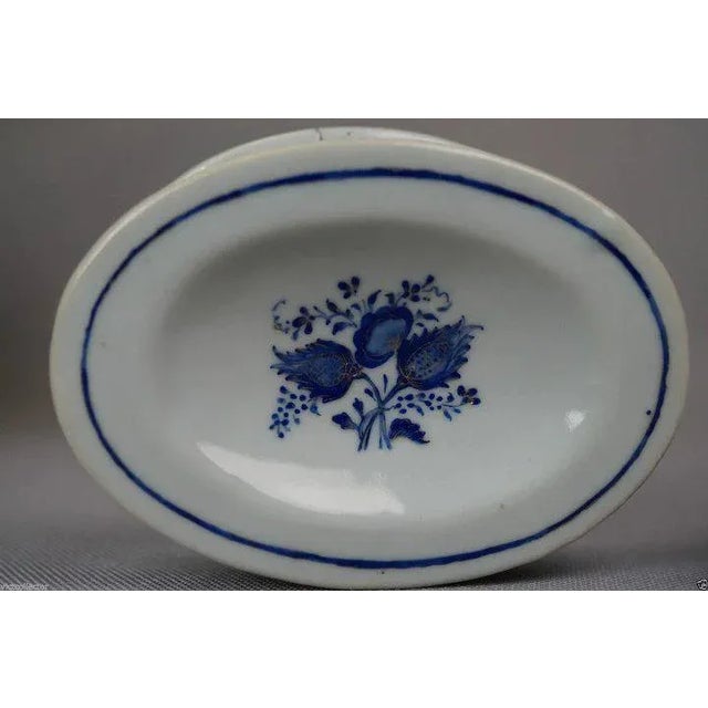 18th Century 18th Century Chinese Export Porcelain Salt Cellars - A Pair For Sale - Image 5 of 9