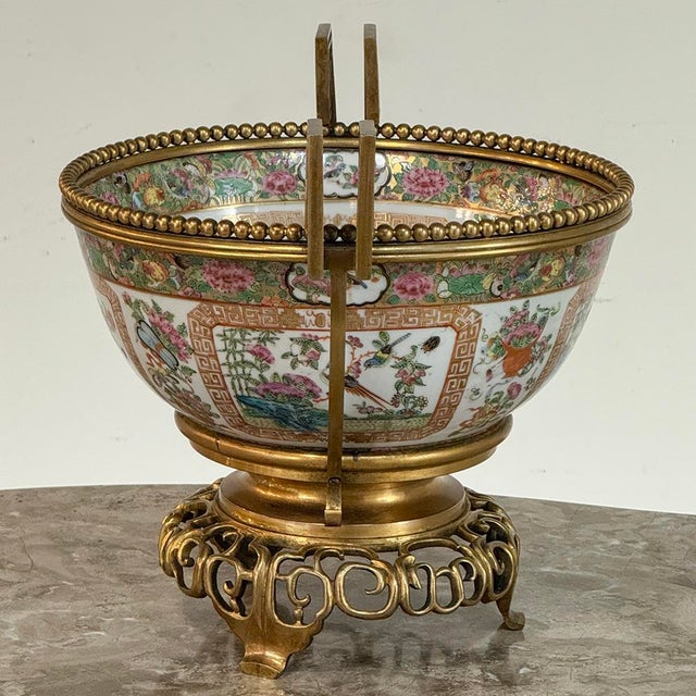 Metal 19th Century Chinese Rose Medallion Porcelain Centerpiece With French Bronze Mounts For Sale - Image 7 of 18