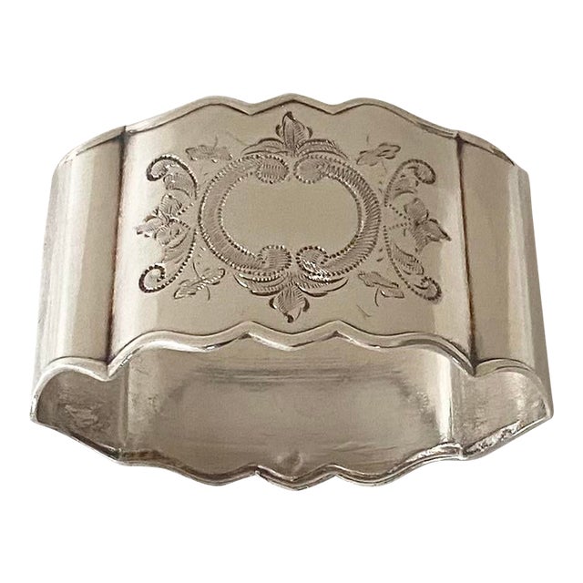 Mid 20th Century Ostfriesen Silver Plate Scalloped Ornate Napkin Ring Mint Condition For Sale