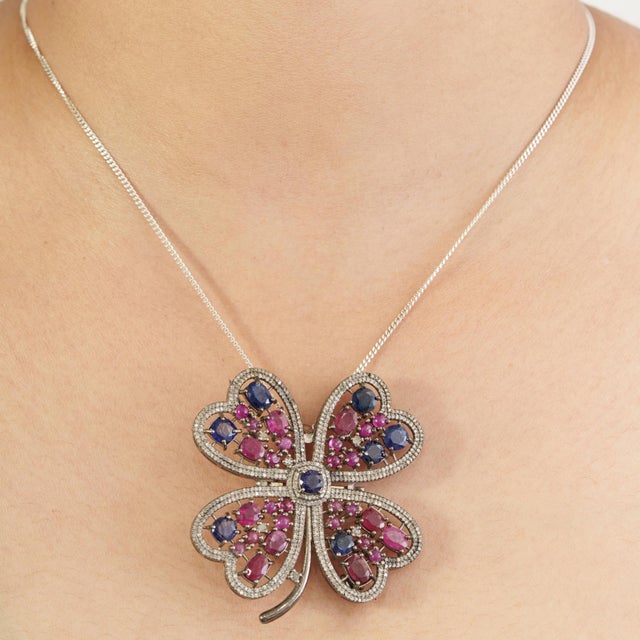 Circa 1890s Style 6.25 Ct Ruby & Kyanite Four Leaf Clover Christmas Brooch Pendant For Sale - Image 9 of 15
