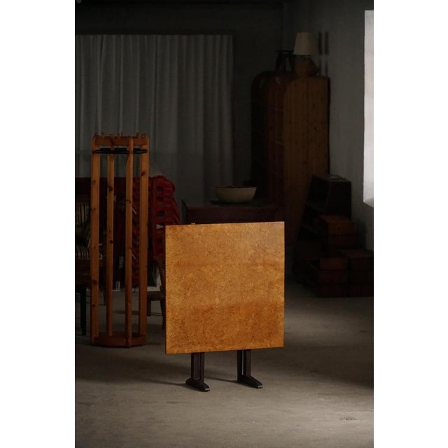 Antique Swedish Tilt-Top Table in Birchroot, 1800-1850s For Sale - Image 6 of 18