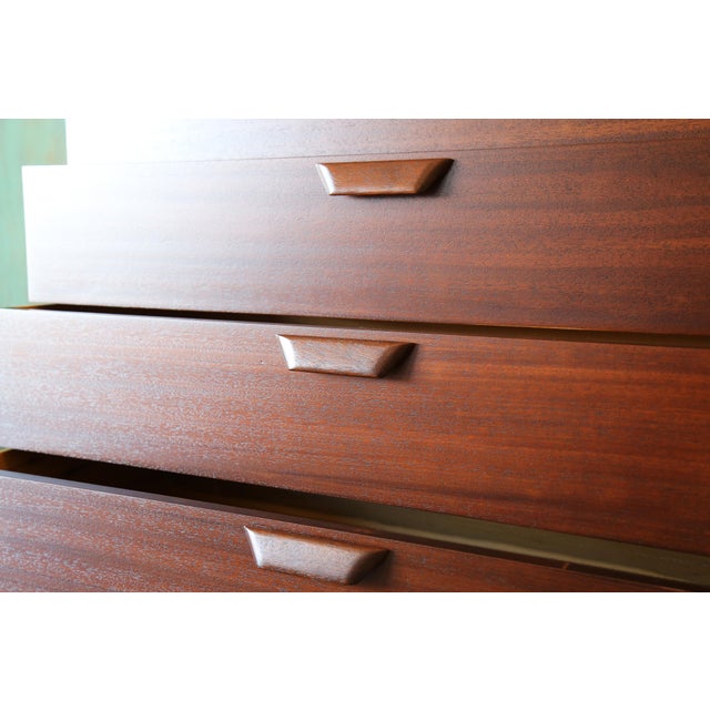1950s Mahogany and Brass Harvey Probber Chest of Drawers Mid Century Modern, Attributed For Sale - Image 10 of 10