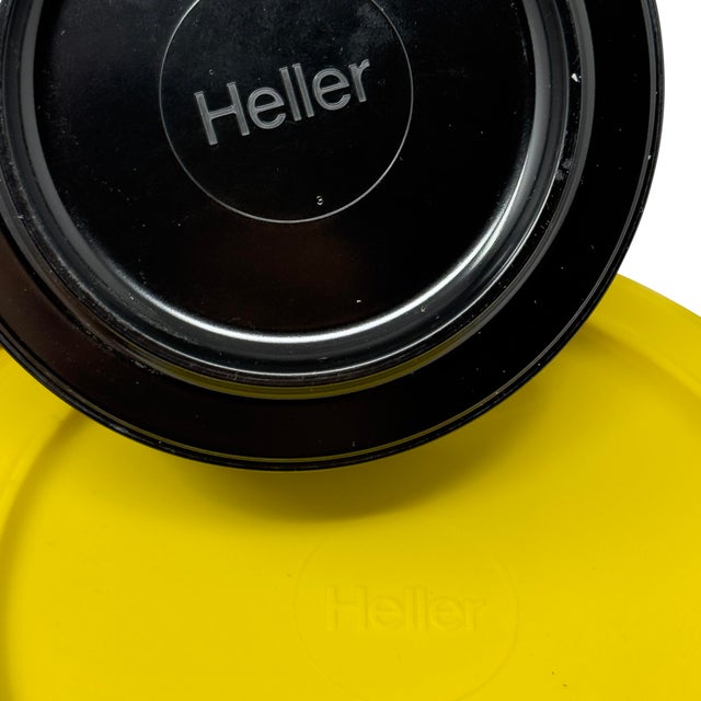 1990s Black, White and Yellow Massimo Vignelli for Heller Dishes - Set of 24 For Sale - Image 5 of 5