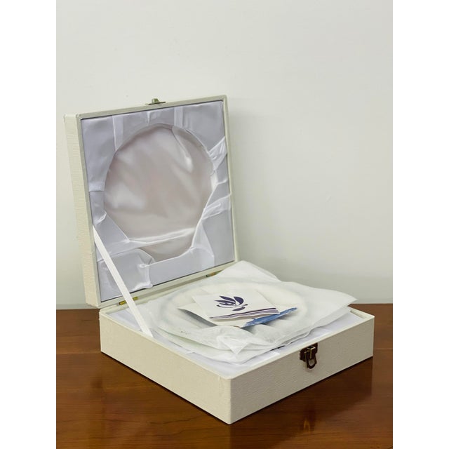 Late 20th Century Vintage Asian 5pc Koransha Porcelain Plate Set With Original Box- Set of 6 For Sale In Louisville - Image 6 of 8