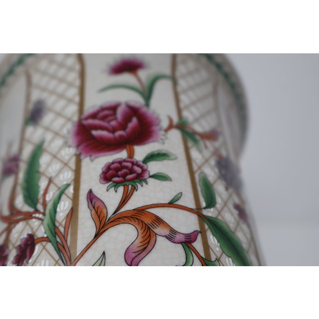 Chinese Porcelain Trumpet Vase With Floral Trellis Decoration & Raised White Accents For Sale - Image 13 of 18