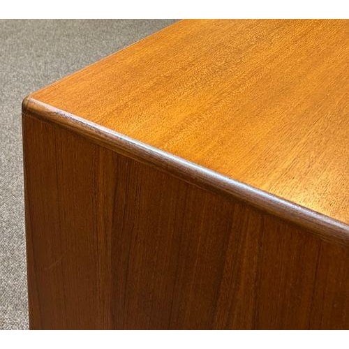 Mid Century Modern Teak Credenza by G-Plan c.1960 For Sale - Image 9 of 16