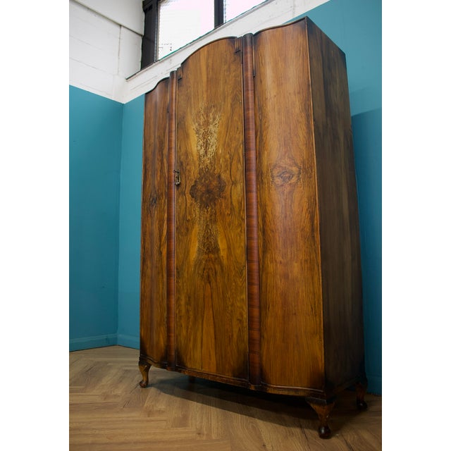 1930s Art Deco Wardrobe in Walnut, 1930s For Sale - Image 5 of 9
