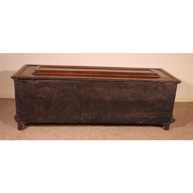 Italian Renaissance Cassone or Wedding Chest in Walnut with Coat of Arms, 16th Century For Sale - Image 6 of 13