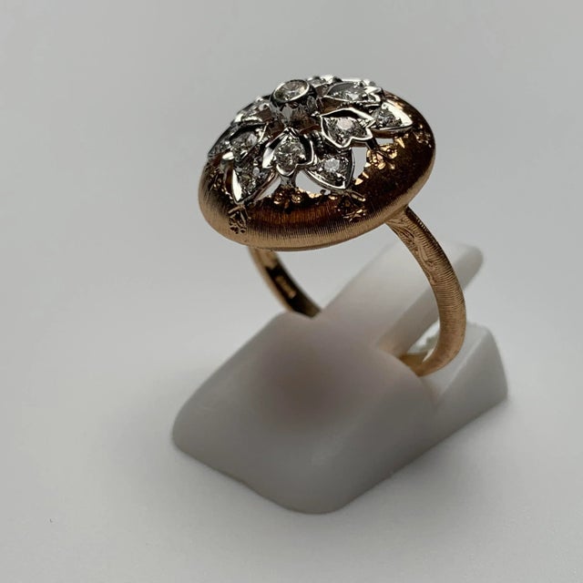 2020s Rose Gold Florentine Diamond Ring Size 6.5 For Sale - Image 5 of 8