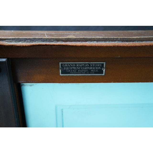 Antique Grand Rapids Store Quartersawn Oak General Store Showcase Display Case For Sale - Image 10 of 12