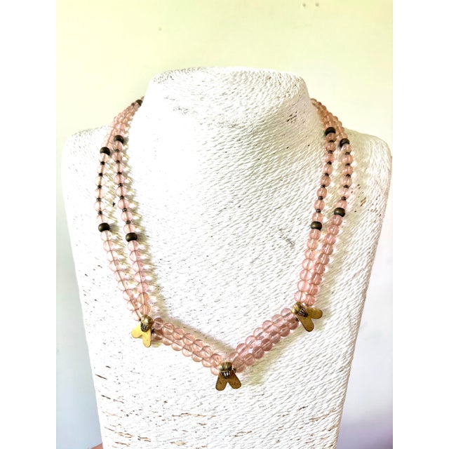 Lovely vintage glass beaded necklace with brass gold tone bee beads