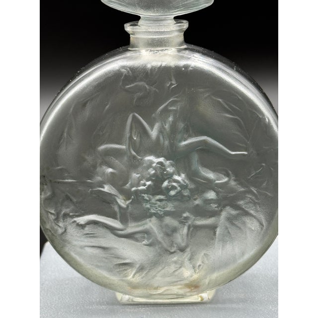 White glass with gray patina and manually signed in script letters. Excellent condition This piece has an attribution...