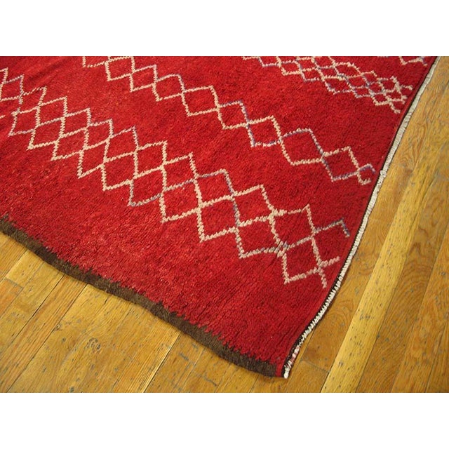 Mid 20th Century 1950s Red Geometric Vintage Moroccan Beni Ourain Rug 5' 10" X 13' 3" Handknotted Wool Carpet For Sale - Image 5 of 5