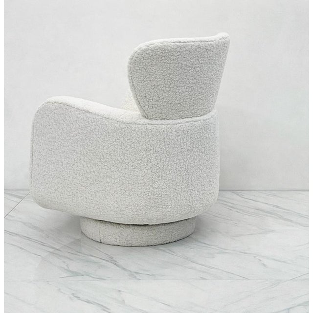 Directional Vladimir Kagan "Papa Bear" Swivel Rocking Chair, in Boucle, Directional, 1980's For Sale - Image 4 of 7