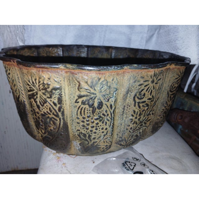 Victorian Late 19th Century Victorian Repousse Copper Floral Scalloped Jardiniere Planter For Sale - Image 3 of 8