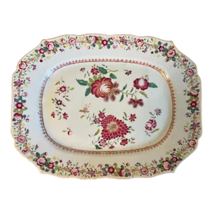 Antique 18th Century Chinese Export Porcelain Platter in Famille Rose Palette