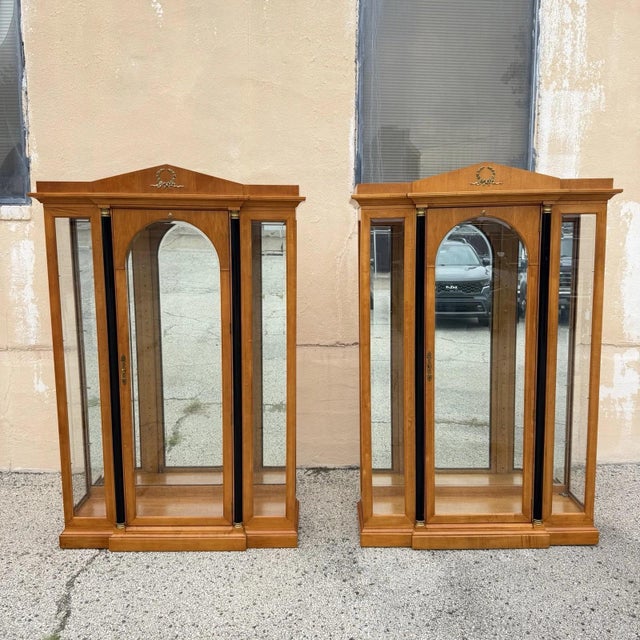 Thomasville Grand Classics Neoclassical Cherry Biedermeier Curio China Cabinet B For Sale - Image 18 of 18