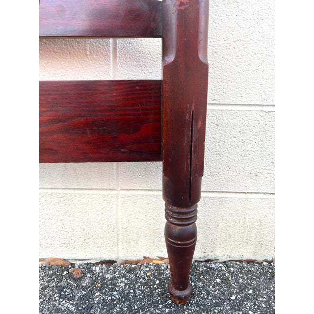 Vintage Dixie Furniture Full Size Cherry Traditional Style Pediment