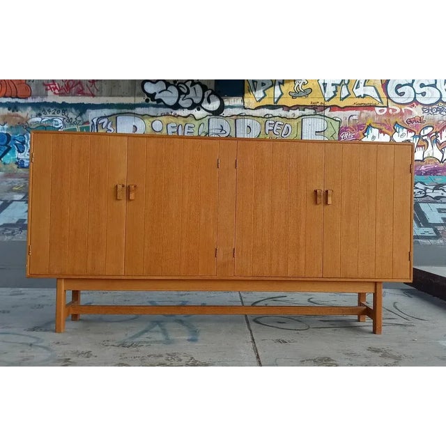 Danish Highboard in Oak by Kurt Ostervig for KP Mobler, 1960s For Sale - Image 9 of 10