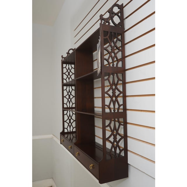 Age: C.2004 Details: Finish no.47 Colonial Williamsburg High Quality Construction 18 C. Design Chippendale Style...