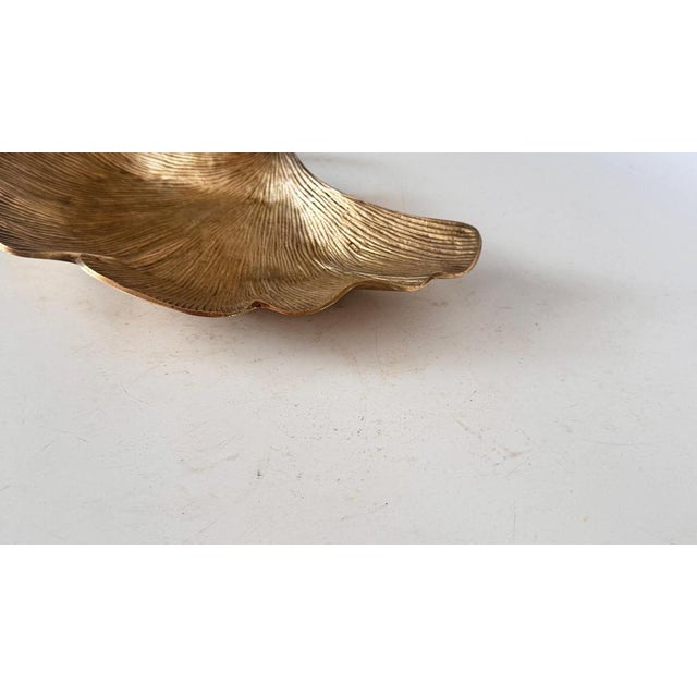 Gold Art Nouveau Sculptural Ginkgo Leaf Catchall in Polished Brass, 1970s For Sale - Image 8 of 14