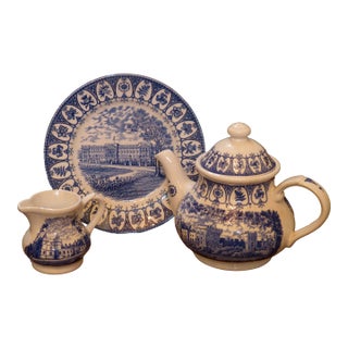 Vintage 1977 Silver Jubilee Queen Elizabeth II Commemorative Blue & White Broadhurst Tea Set: Teapot, Milk Jug, Tea Plate - Set of 3 For Sale