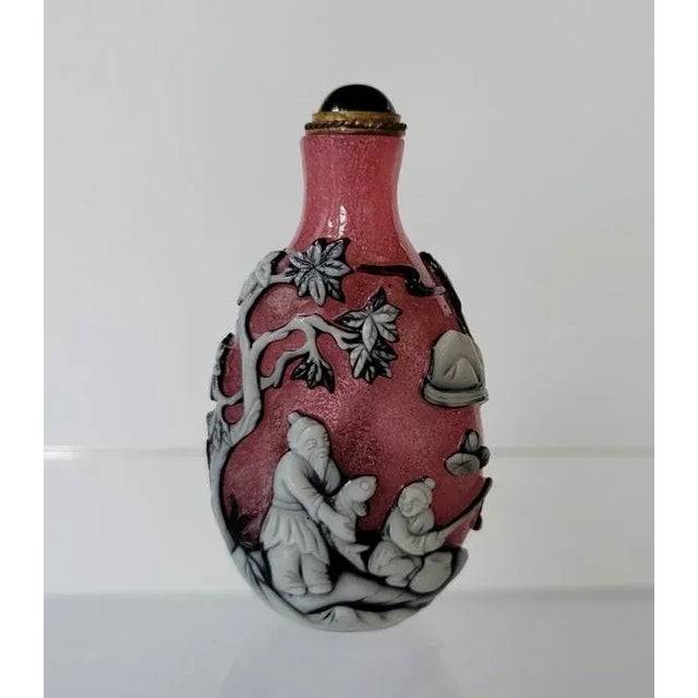Pink Antique Chinese Pink Snowstorm Peking Glass Snuff Bottle For Sale - Image 8 of 8
