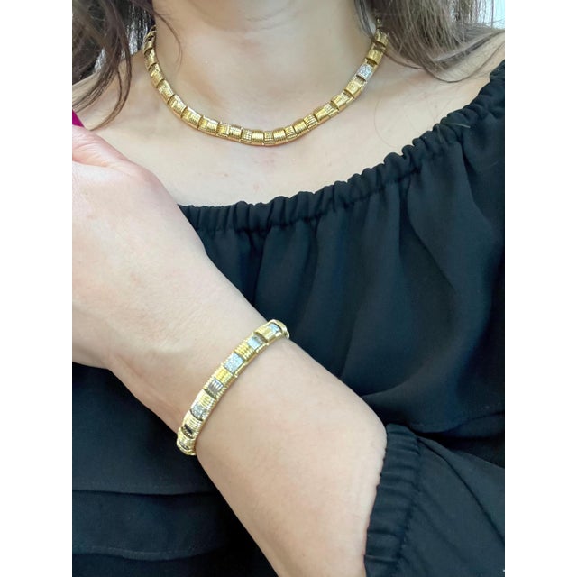 Roberto Coin Appassionata Necklace in 18 Karat Gold 70 Grams and Diamonds For Sale - Image 10 of 18