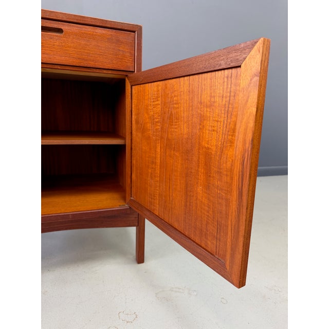 1960s Pair of William Watting Teak Nightstands With Drawer and Open Shelf, Attributed For Sale - Image 17 of 17