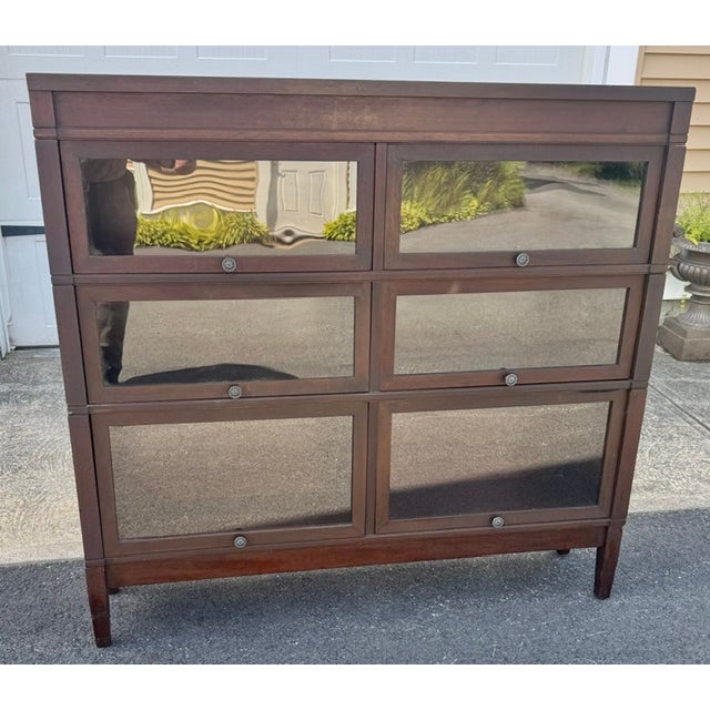 Very hard to find Antique Arts $ Crafts Style double wide Barrister bookcase by Globe Wernicke. Bookcase comes in 5 pieces...