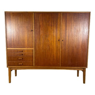 Mid-Century Modern Teak Sideboard, 1960s For Sale