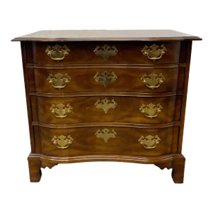 Vintage Statton Chippendale Style Antique Oxford Chest Accent Chest / Commode