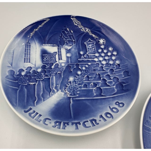 Ceramic Bing & Grondahl Copenhagen Annual Christmas Plates 1968, 1971 Collectible 2pc Set For Sale - Image 7 of 9