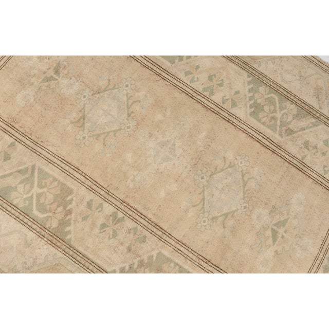 Vintage Turkish Area Rug, 9'7" X 6'8" Hand-Knotted Minimalist Oushak Carpet, Neutral Beige and Soft Green Decorative Wool and Cotton Blend Rug For Sale - Image 6 of 9