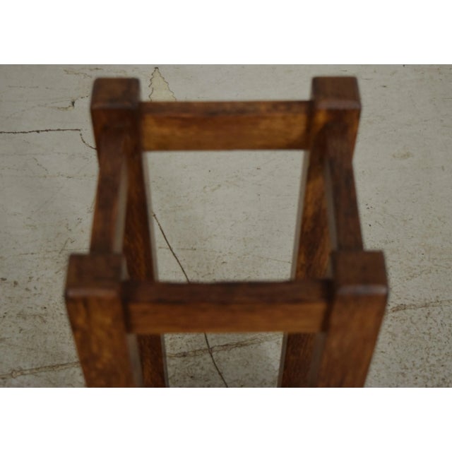 1900 - 1909 Vintage Mission Oak Possibly Stickley Umbrella Stand For Sale - Image 5 of 7